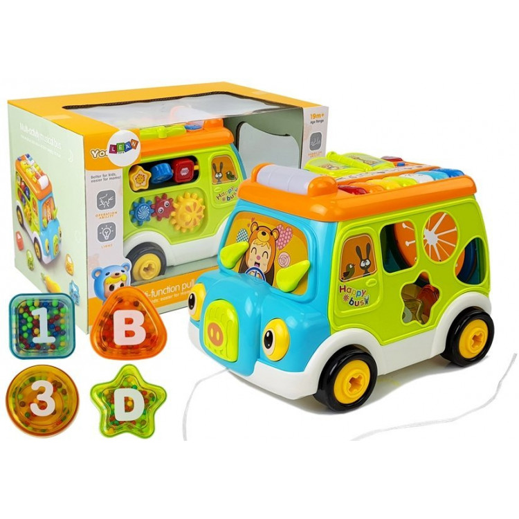 Hudobný autobus s projektorom a klavírikom